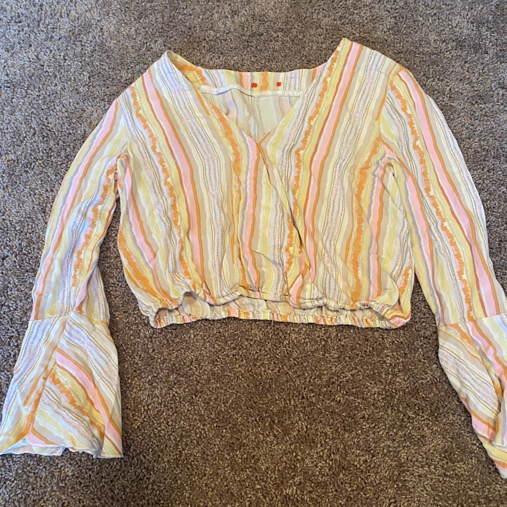 Cute flowy colorful short top